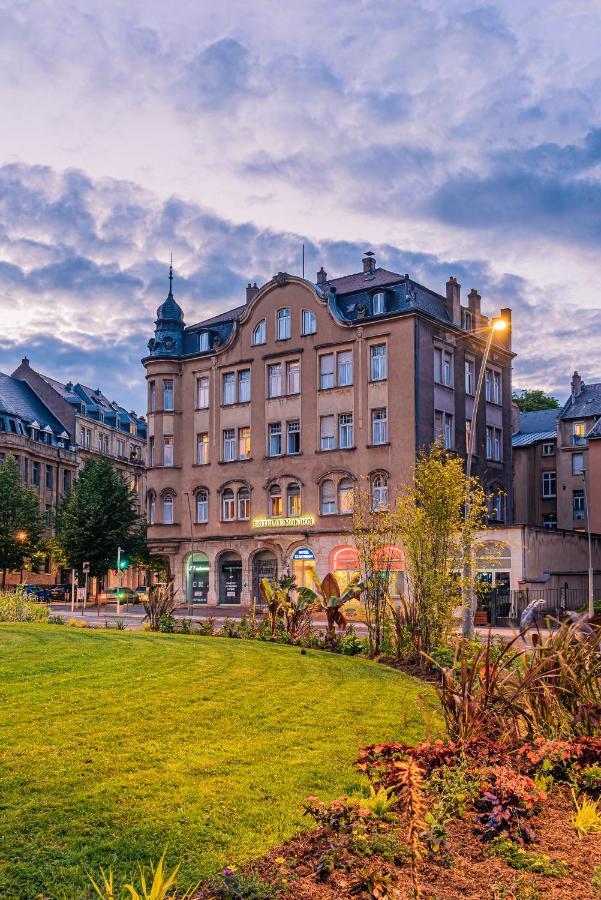 Hotel Le Mondon Мец Екстериор снимка